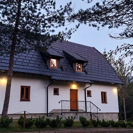 Plitvice Story Apartment พลิตวิชกา เยเซรา ภายนอก รูปภาพ