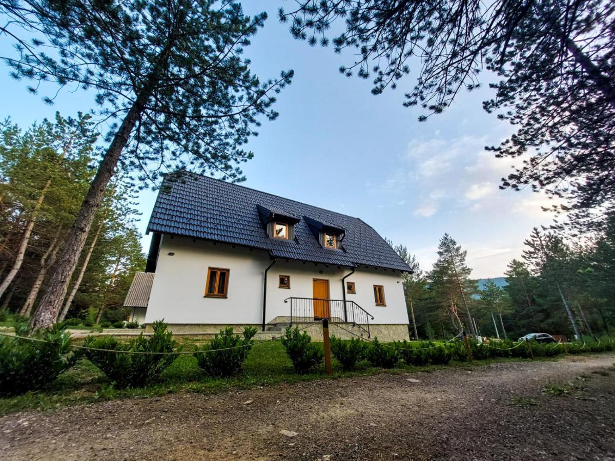 Plitvice Story Apartment พลิตวิชกา เยเซรา ภายนอก รูปภาพ