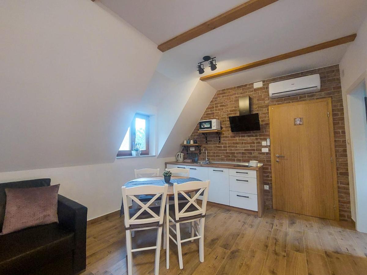 Plitvice Story Apartment พลิตวิชกา เยเซรา ภายนอก รูปภาพ
