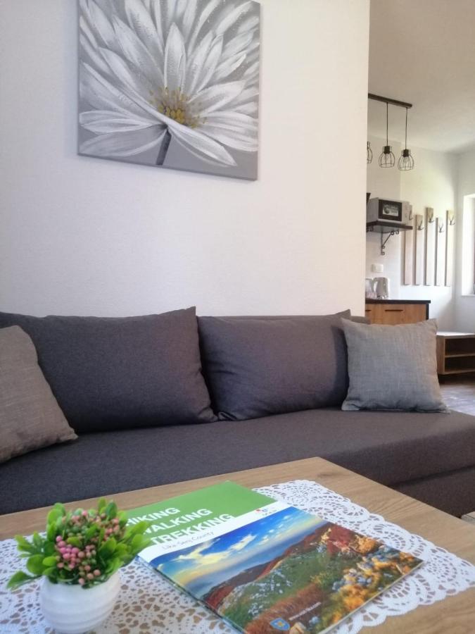 Plitvice Story Apartment พลิตวิชกา เยเซรา ภายนอก รูปภาพ
