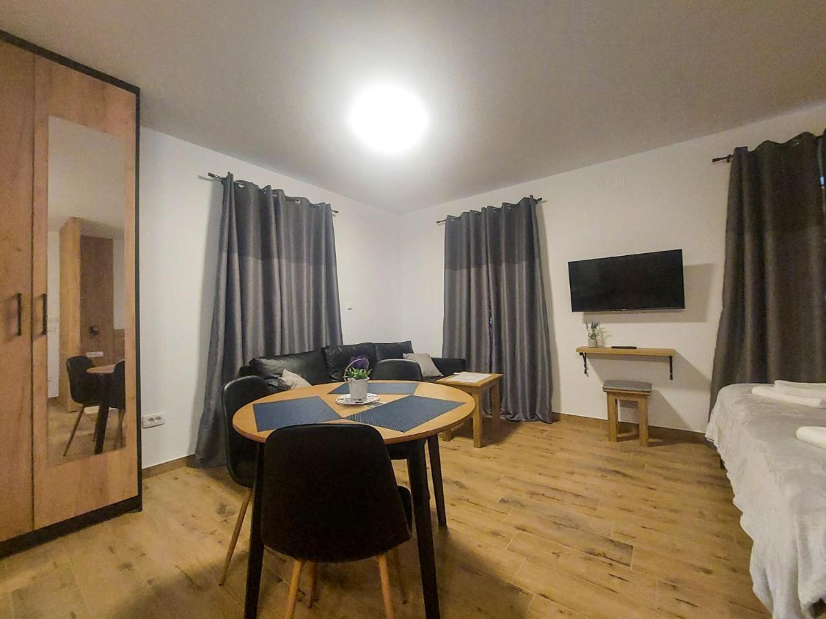 Plitvice Story Apartment พลิตวิชกา เยเซรา ภายนอก รูปภาพ