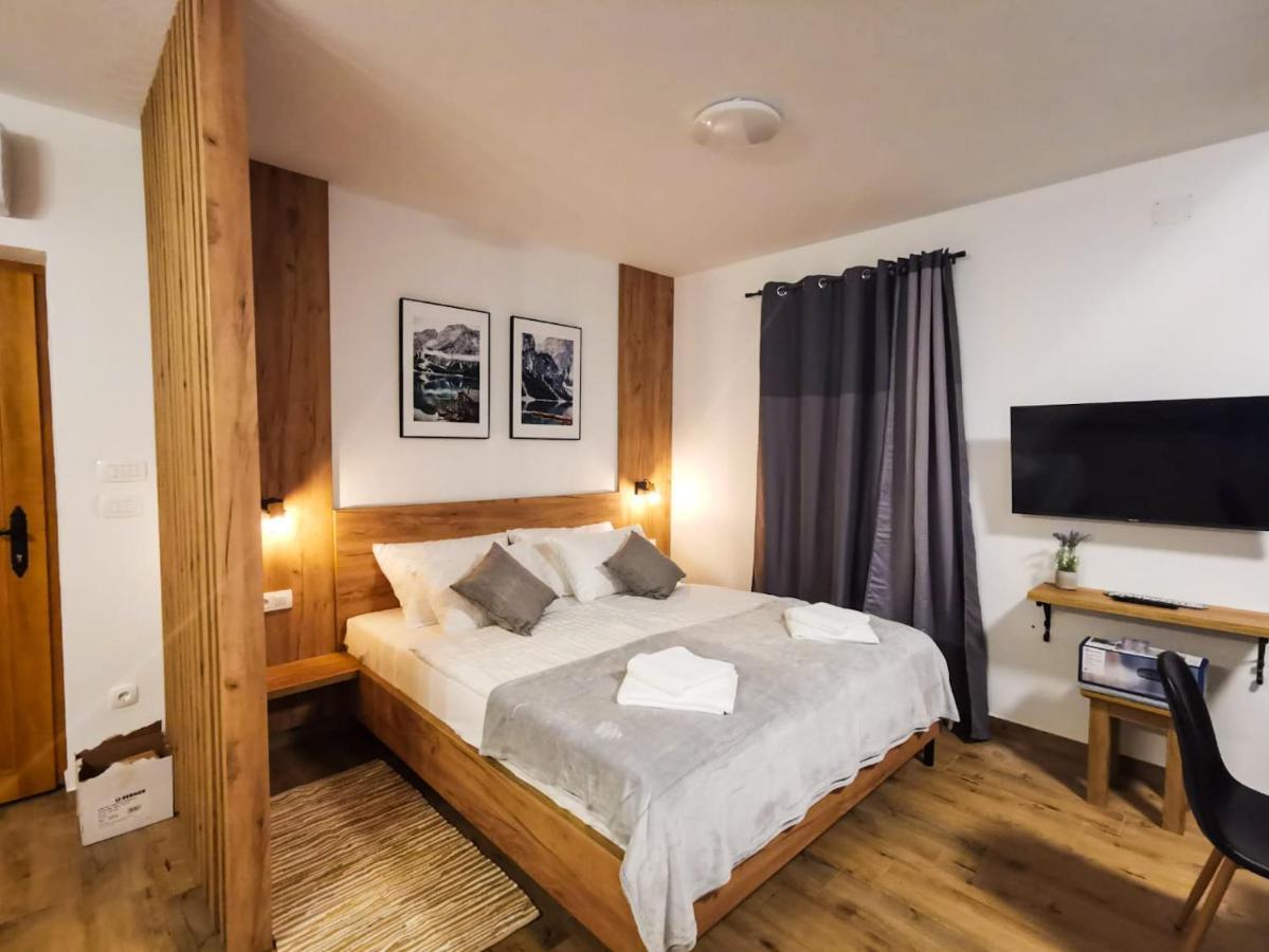 Plitvice Story Apartment พลิตวิชกา เยเซรา ภายนอก รูปภาพ