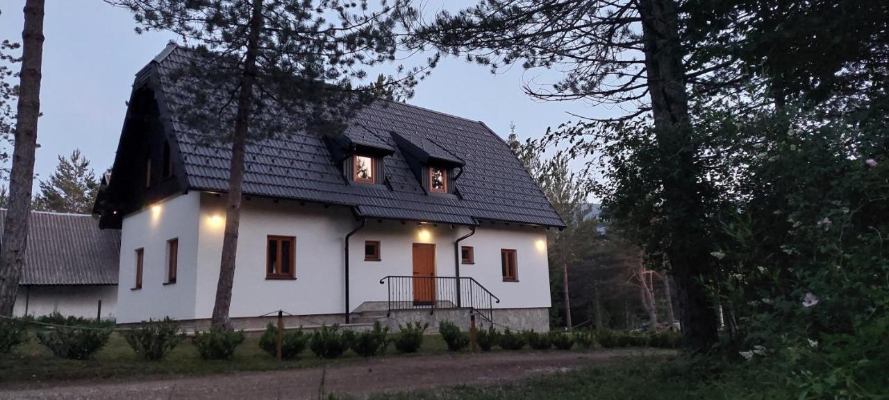 Plitvice Story Apartment พลิตวิชกา เยเซรา ภายนอก รูปภาพ